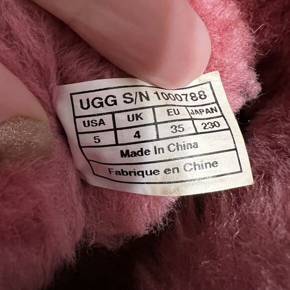 UGG Mini Short Bailey Button II Sheepskin Flat Boot Pink Magenta Women's US 5 - Picture 2 of 7